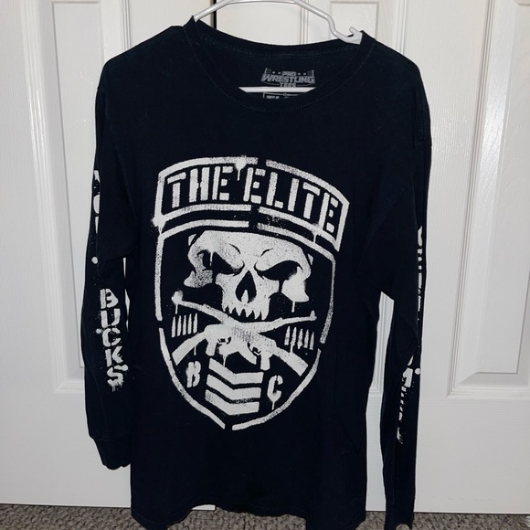 The Elite NJPW long sleeve t-shirt - Picture 1 of 2